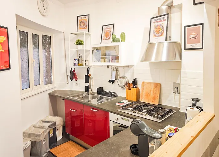50mt Metro Station - 20min Walking From Colosseum - Romecentralhouse - Elegant And Fully Equipped Apartment *