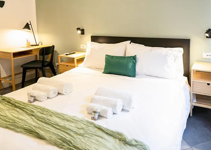 50mt Metro Station - 20min Walking From Colosseum - Romecentralhouse - Elegant And Fully Equipped *
