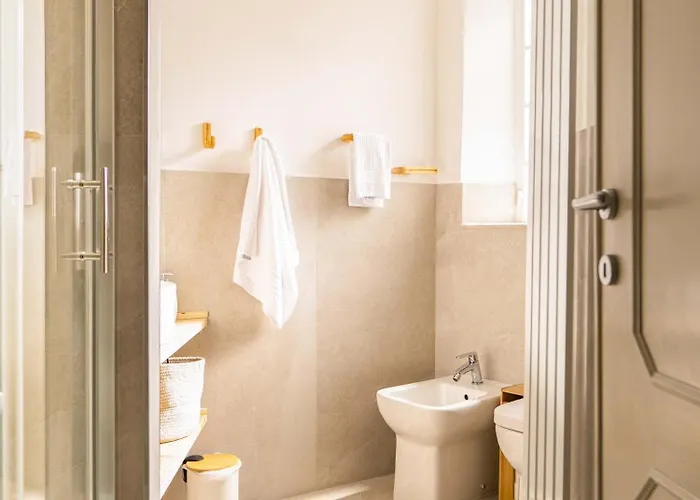 50mt Metro Station - 20min Walking From Colosseum - Romecentralhouse - Elegant And Fully Equipped Rome